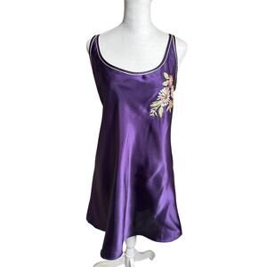 Morgan Taylor Vintage Purple Embroidered Floral Night Dress M